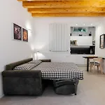 Little Da Pierina Apartment